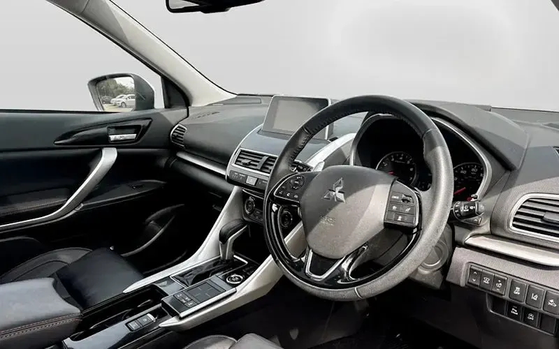 Used Mitsubishi Eclipse Cross 163 HP (119 kW) 2021 White SUV