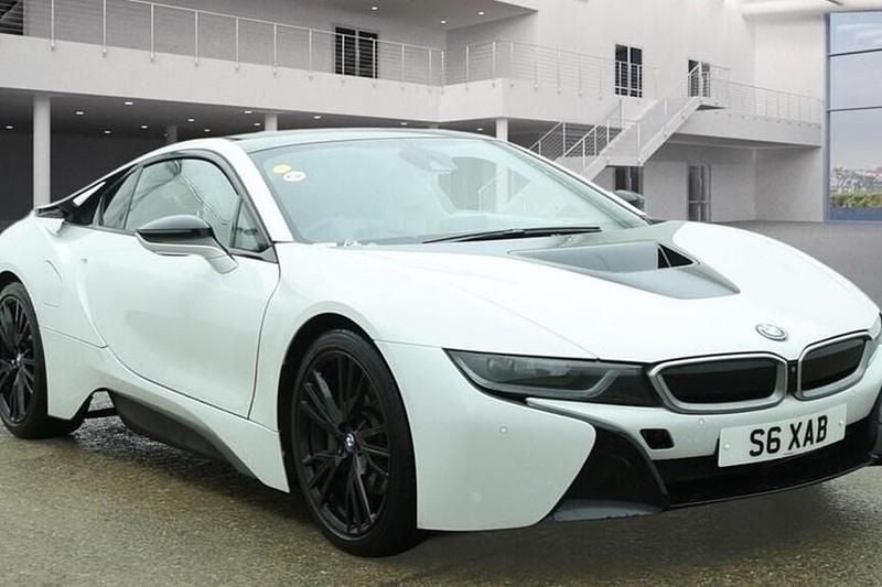 Used BMW i8 Performance 374 HP (275 kW) 2018