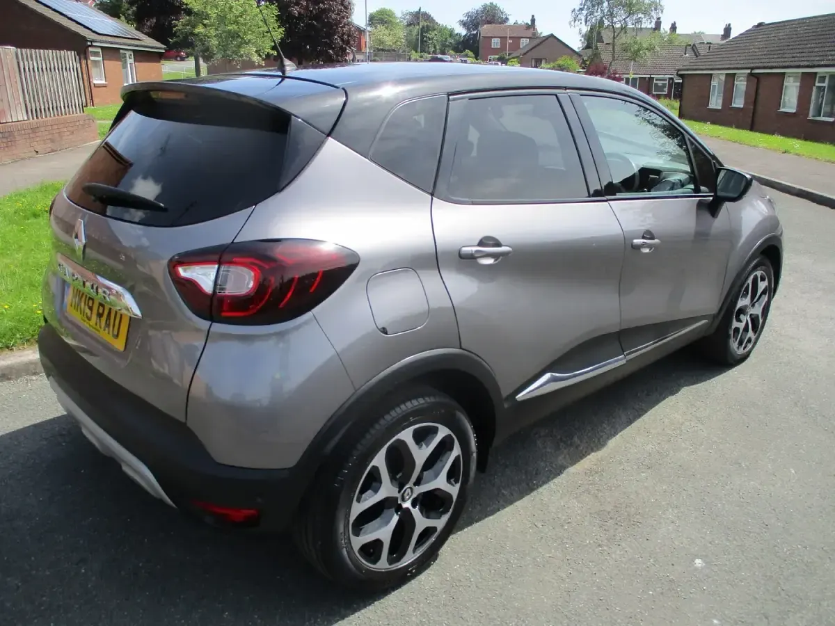 Used Renault Captur GT-Line 2019 Grey SUV