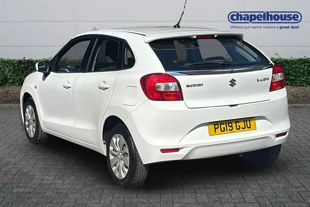 Used Suzuki Baleno SZ3 90 HP (66 kW) 2019 White Hatchback