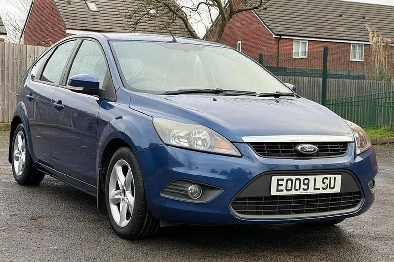 Blue Used 2009 Ford Focus Zetec Hatchback | £1,295 (Good price) - Image 1/1