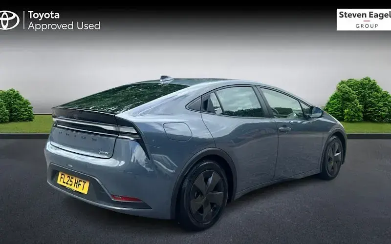 Used Toyota Prius Design 223 HP (164 kW) 2026 Hatchback