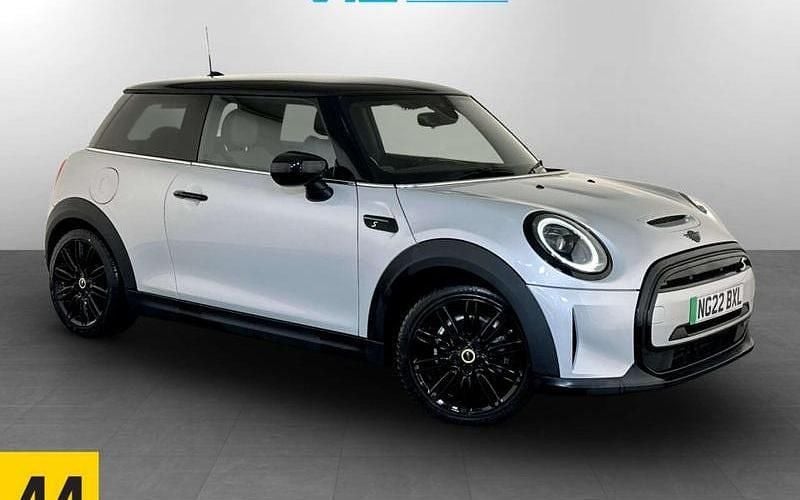 Used Mini Cooper Level 2 135 kW (184 HP) 2023 Hatchback