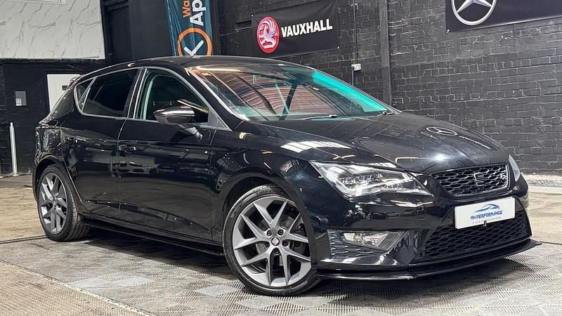 Used Seat Leon FR 150 HP (110 kW) 2015 Black Hatchback