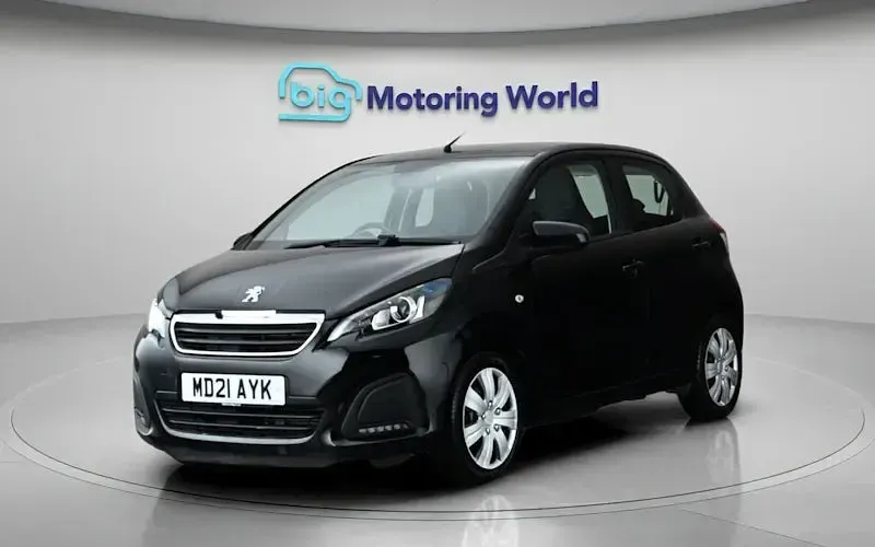 Used Peugeot 108 Active 72 HP (52 kW) 2021 Black Hatchback