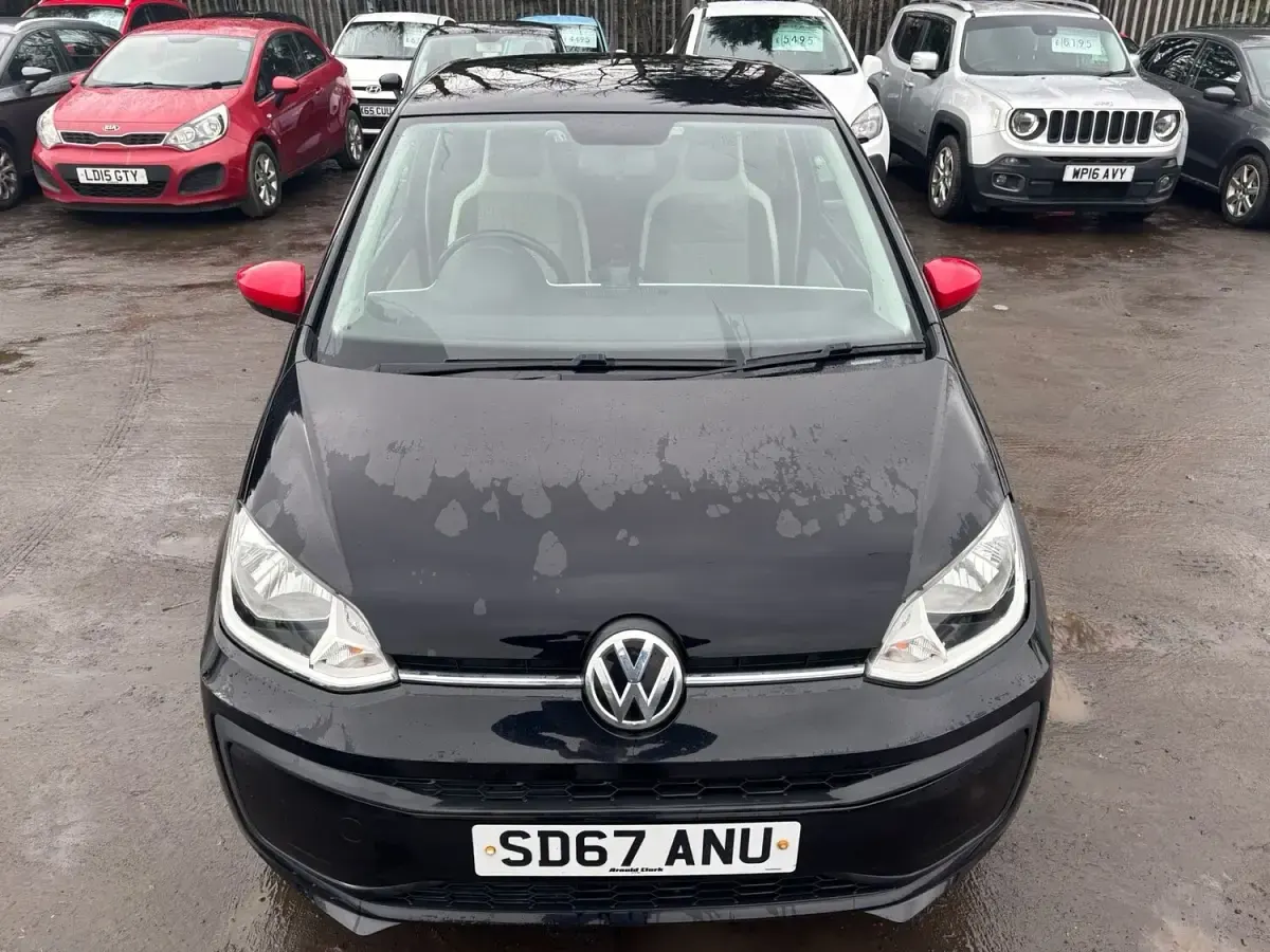 Used VW up! Beats 60 HP (44 kW) 2017 Black Hatchback