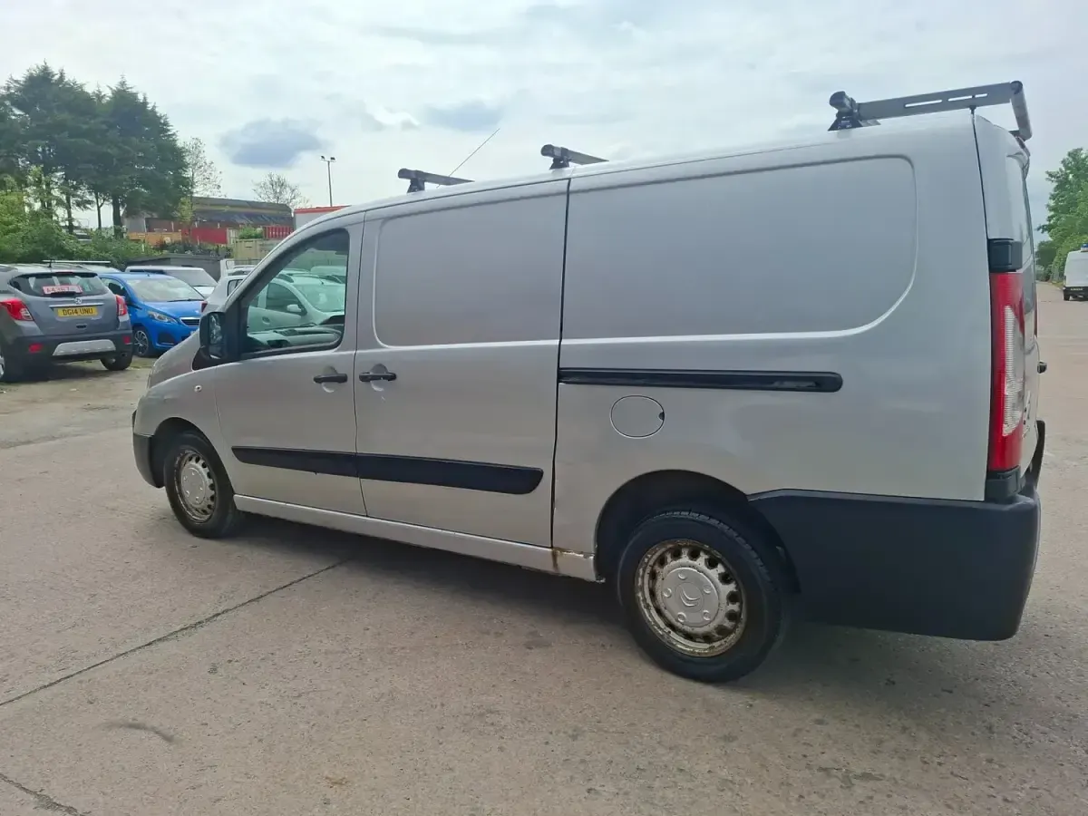 Used Citroën Dispatch 2015 Silver MPV