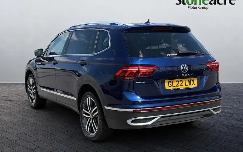 Used VW Tiguan Allspace Elegance 150 HP (110 kW) 2024 Blue SUV