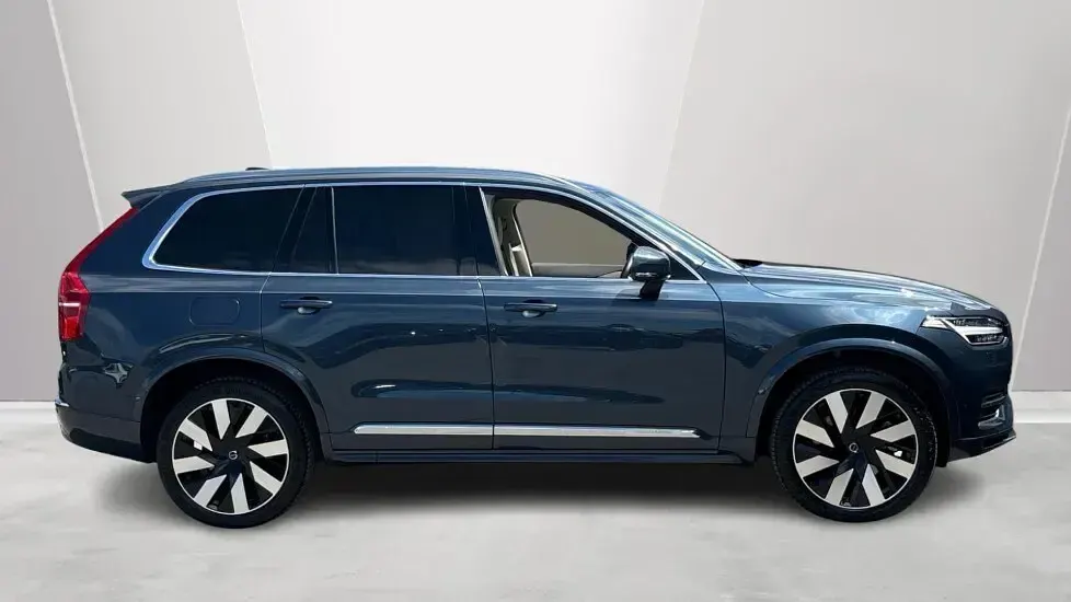 Used Volvo XC90 Ultimate 2023 Blue SUV