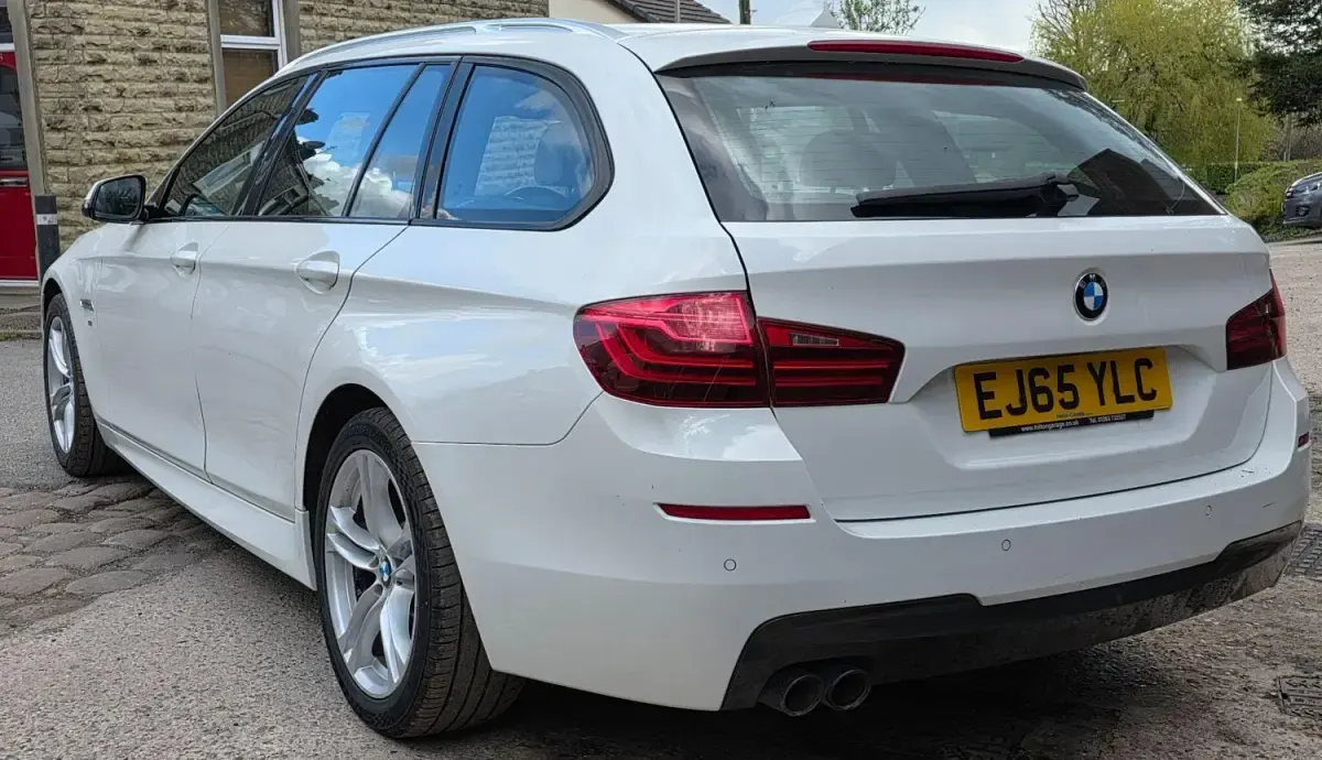 Begagnad BMW 520 M Sport 2015 Vit Kombi