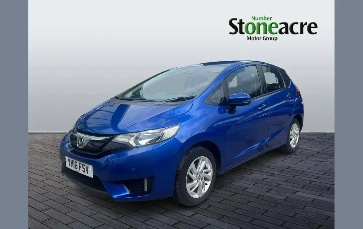 Used Honda Jazz SE 102 HP (75 kW) 2016 Blue Hatchback