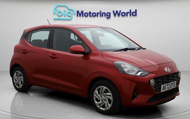 Red Used 2022 Hyundai i10 SE Hatchback | £10,300 (Fair price) - Image 1/4