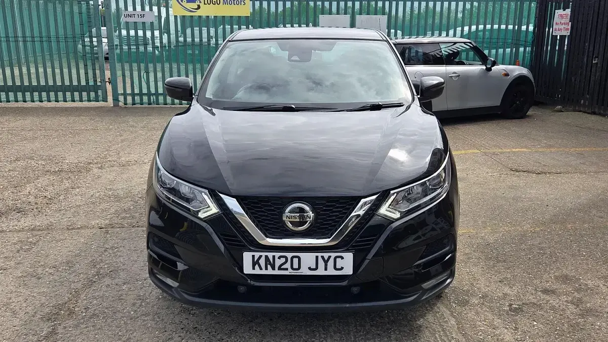 Usado Nissan Qashqai Acenta Premium 160 CV (117 kW) 2020 Negro SUV