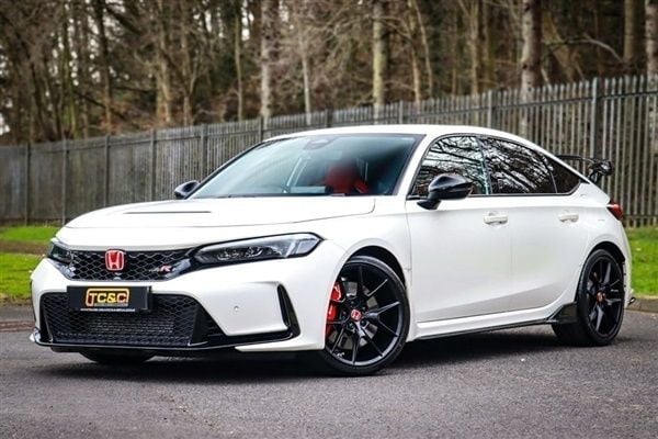 White New 2024 Honda Civic Type R Hatchback | £44,000 (A bit pricey) - Image 1/1