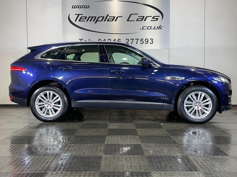 Used Jaguar F-Pace Portfolio 250 HP (183 kW) 2017 Blue SUV