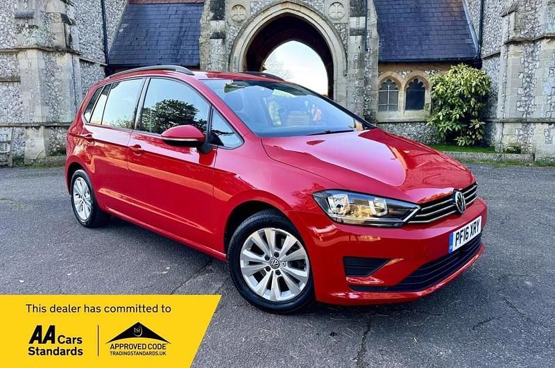 Used VW Golf Sportsvan SE 110 HP (80 kW) 2016 Red MPV