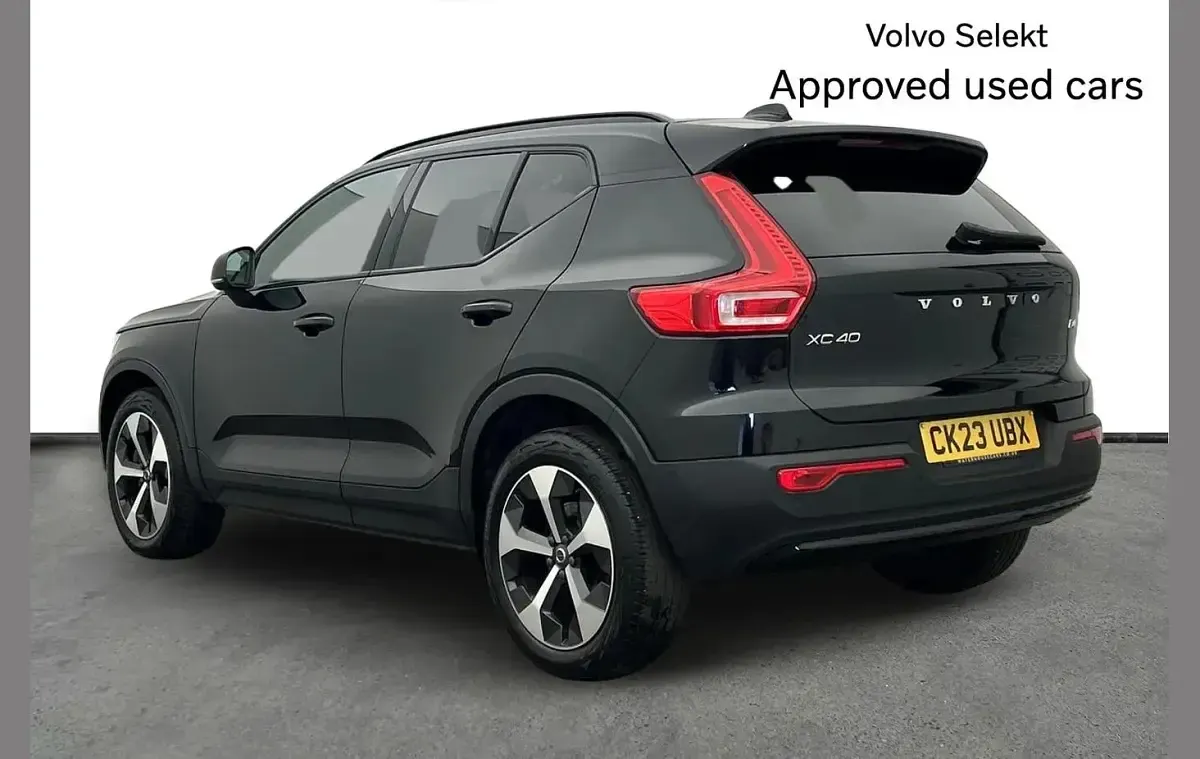 Used Volvo XC40 Ultimate 194 HP (142 kW) 2023 Black SUV