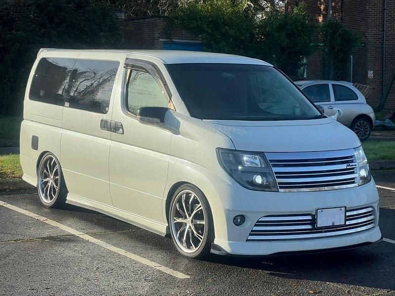 Used Nissan Elgrand Nismo 2008 White pearl MPV