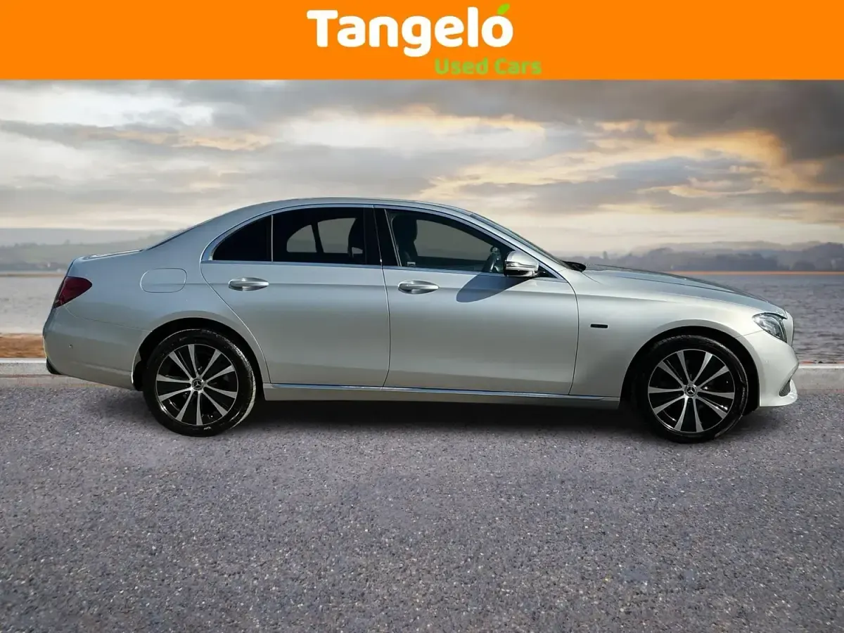 Usado Mercedes E300 SE 2019 Prateado Sedan