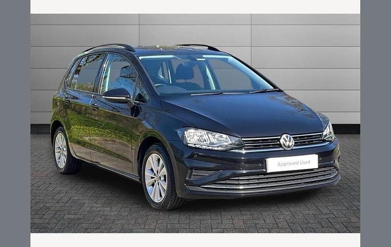 Used VW Golf Sportsvan SE 130 HP (95 kW) 2018 Black MPV