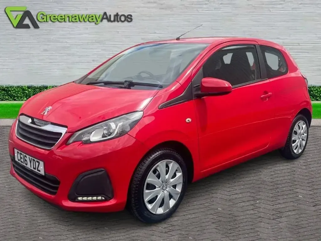 Used Peugeot 108 Active 68 HP (50 kW) 2016 Red Hatchback