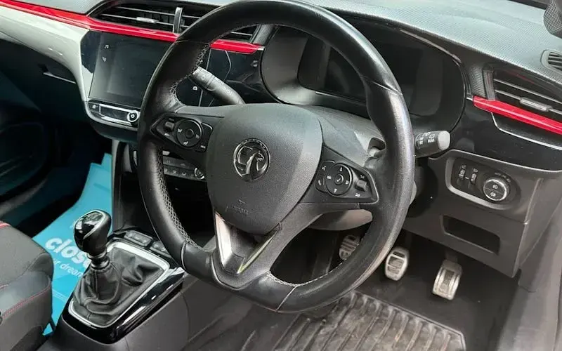 Używany Vauxhall Corsa SRi 101 KM (74 kW) 2020 Czarny Hatchback