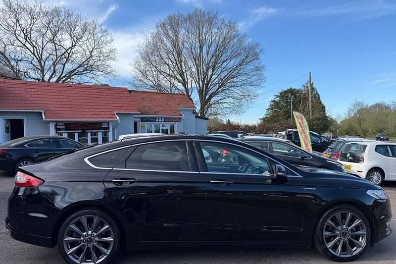 Used Ford Mondeo Vignale 180 HP (132 kW) 2018 Black Hatchback