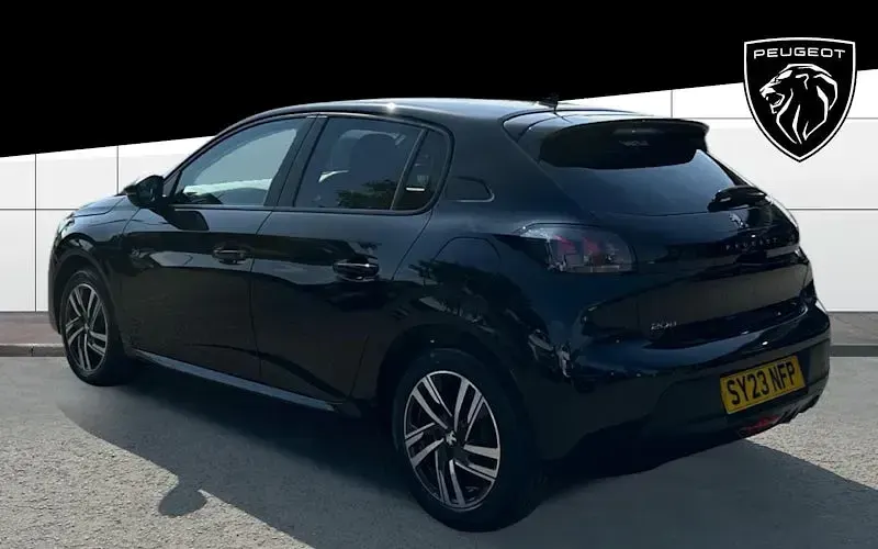 Used Peugeot 208 Active+ 102 HP (75 kW) 2023 Black Hatchback