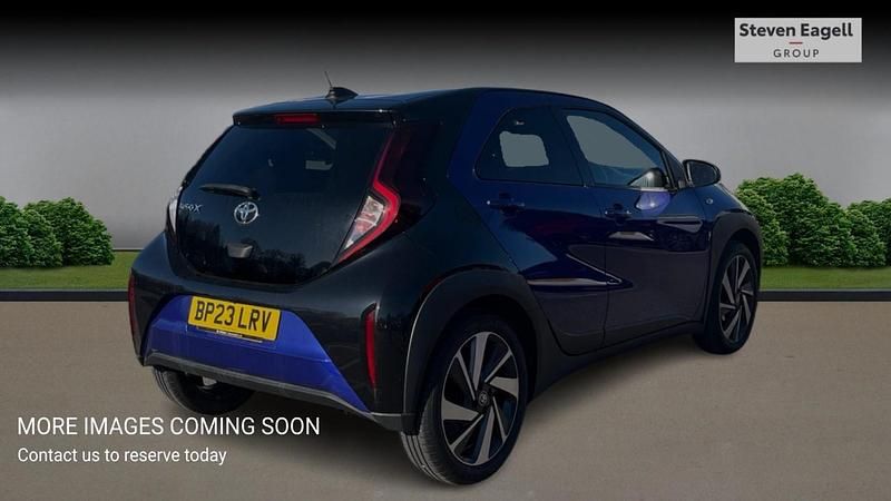 Used Toyota Aygo X 72 HP (52 kW) 2023 Blue SUV