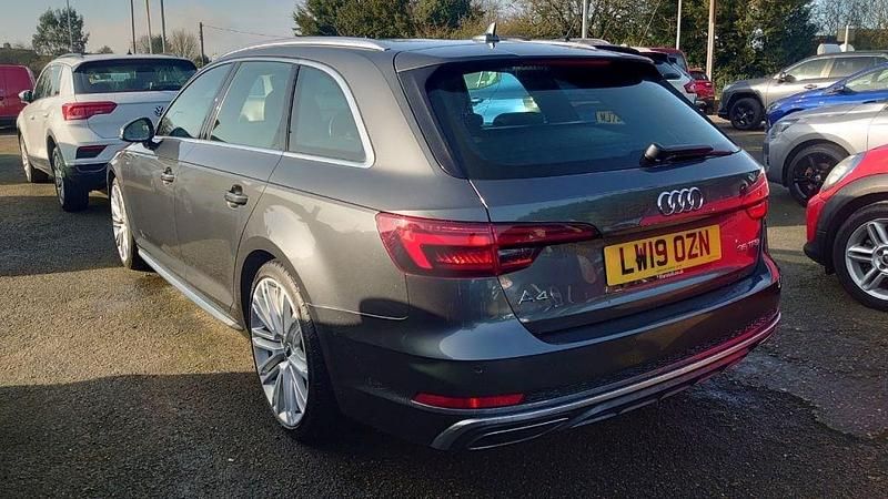 Used Audi A4 S-Line 150 HP (110 kW) 2019 Grey Estate