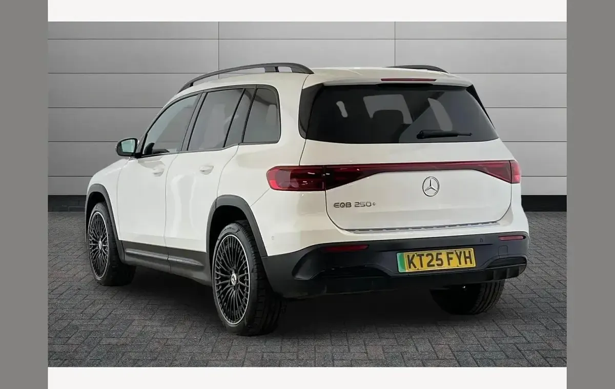 Used Mercedes EQB250+ Urban 139 kW (190 HP) 2025 White SUV
