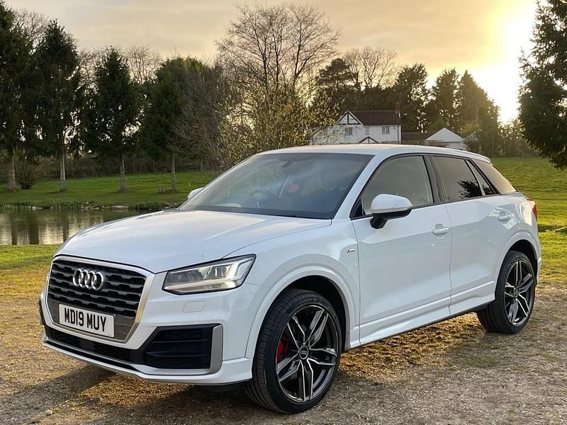 Begagnad Audi Q2 S-Line 116 HK (85 kW) 2019 Vit SUV