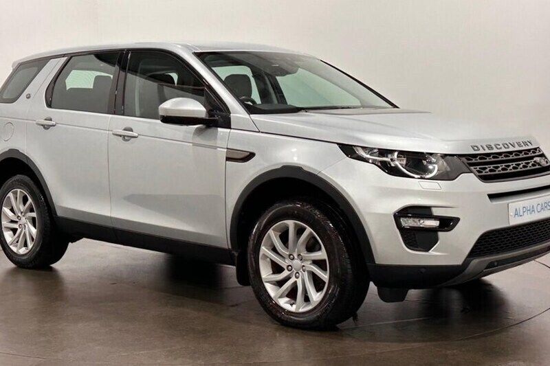 Silver Used 2018 Land Rover Discovery Sport SE SUV | £11,995 (Super price) - Image 1/1