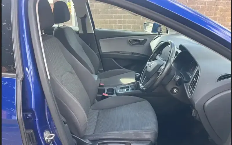 Used Seat Leon SE 131 HP (96 kW) 2019 Blue Hatchback