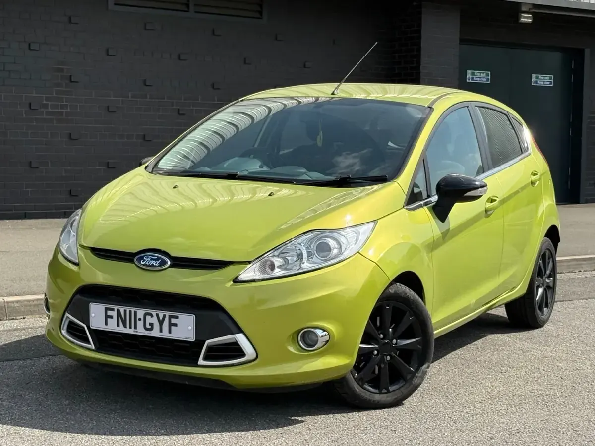 Used Ford Fiesta Zetec 96 HP (70 kW) 2011 Green Hatchback