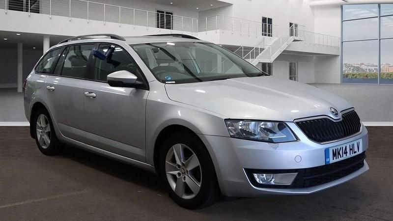 Silver Used 2014 Skoda Octavia SE Estate | £6,990 (Fair price) - Image 1/4
