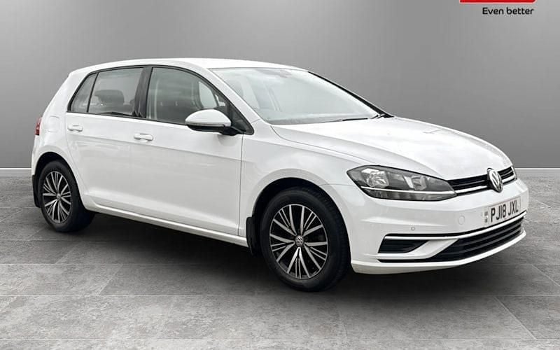 Used VW Golf VII SE 110 HP (80 kW) 2018 Hatchback