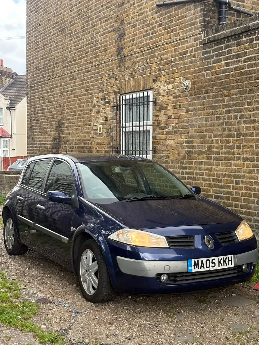Used Renault Mégane II Dynamique 113 HP (83 kW) 2005 Blue Hatchback