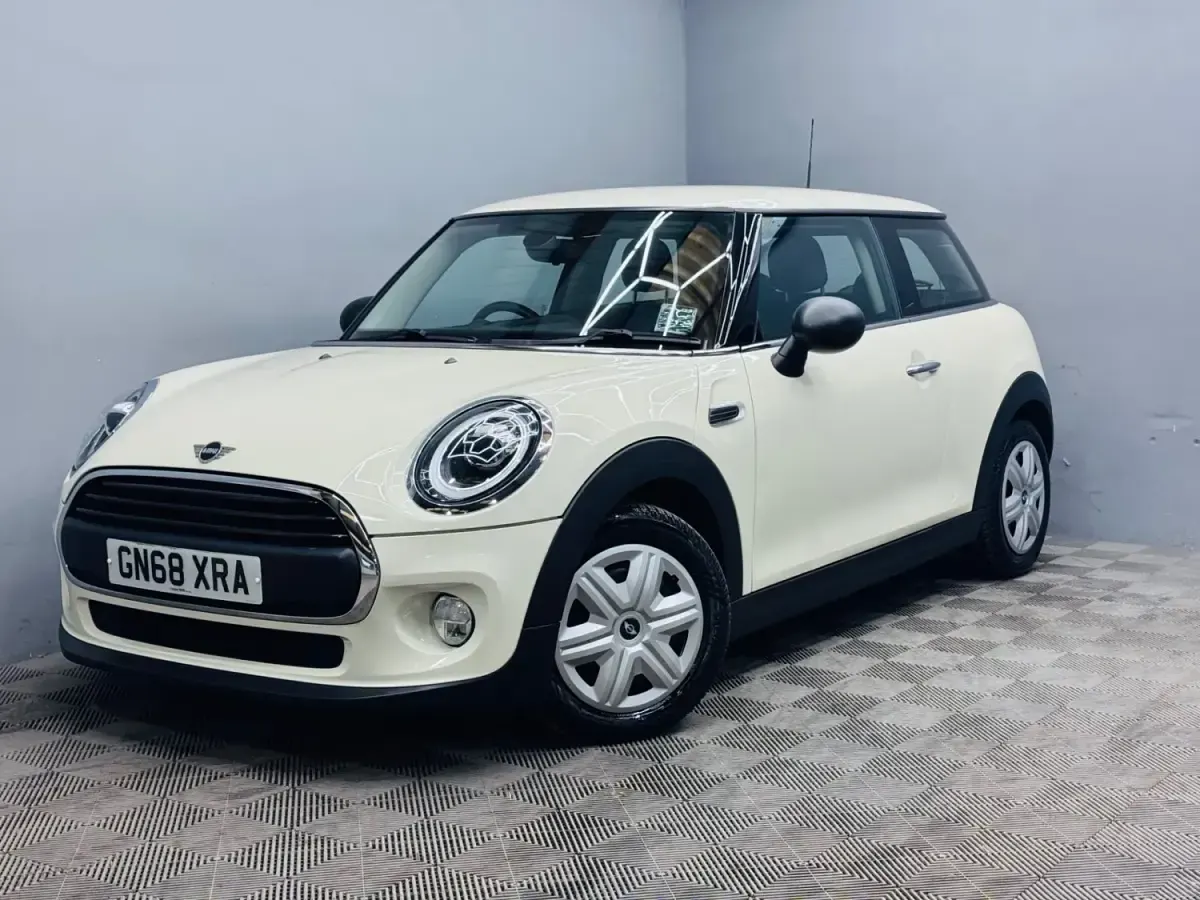 Używany Mini ONE Hatch 102 KM (75 kW) 2018 Hatchback