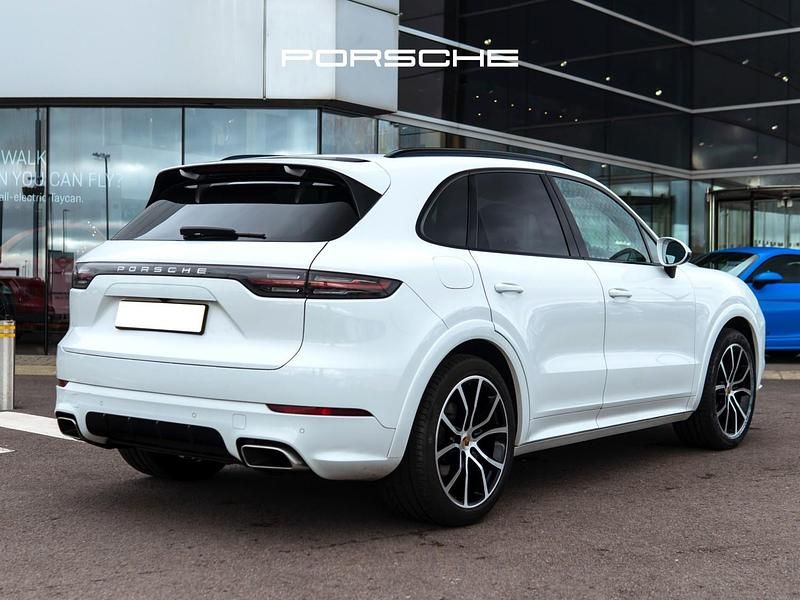 Used Porsche Cayenne 340 HP (250 kW) 2021 White SUV