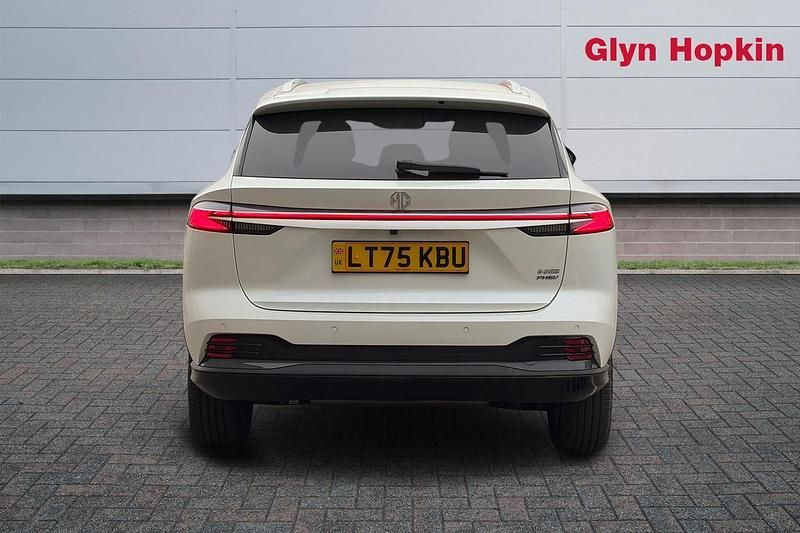 New MG HS SE 2025 White SUV