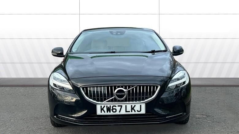 Used Volvo V40 Inscription 152 HP (111 kW) 2017 Black Hatchback