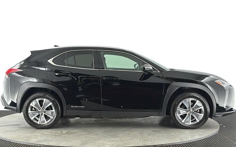 Usado Lexus UX 150 kW (204 HP) 2022 Preto SUV