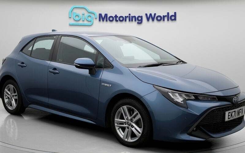 Blue Used 2021 Toyota Corolla Hatchback | £14,900 (Good price) - Image 1/4
