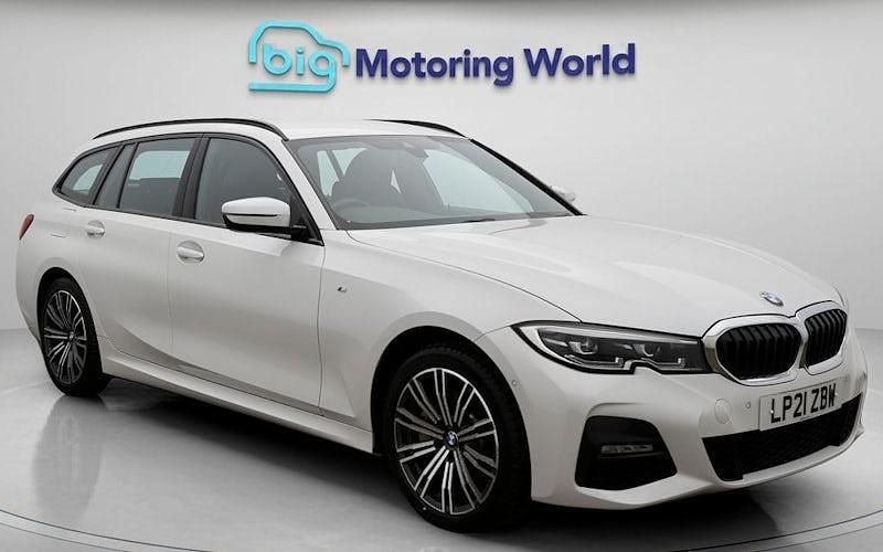 Used BMW 330e M Sport 292 HP (214 kW) 2021 White Estate