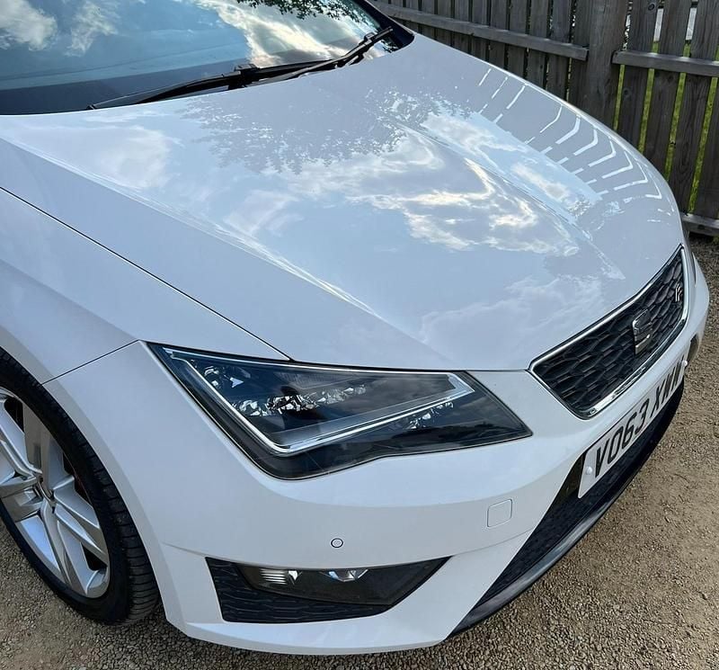 Used Seat Leon FR 2013 White Hatchback