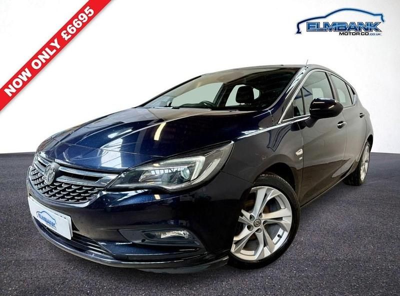 Blue Used 2018 Vauxhall Astra SRi Hatchback | £6,495 (Good price) - Image 1/4