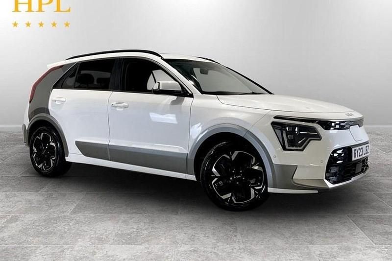 Used Kia e-Niro 150 kW (204 HP) 2023 SUV