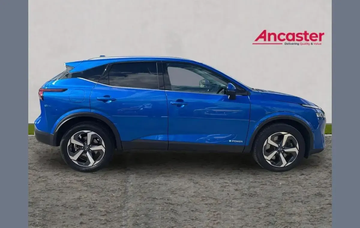 Used Nissan Qashqai N-Connecta 190 HP (139 kW) 2022 Blue SUV