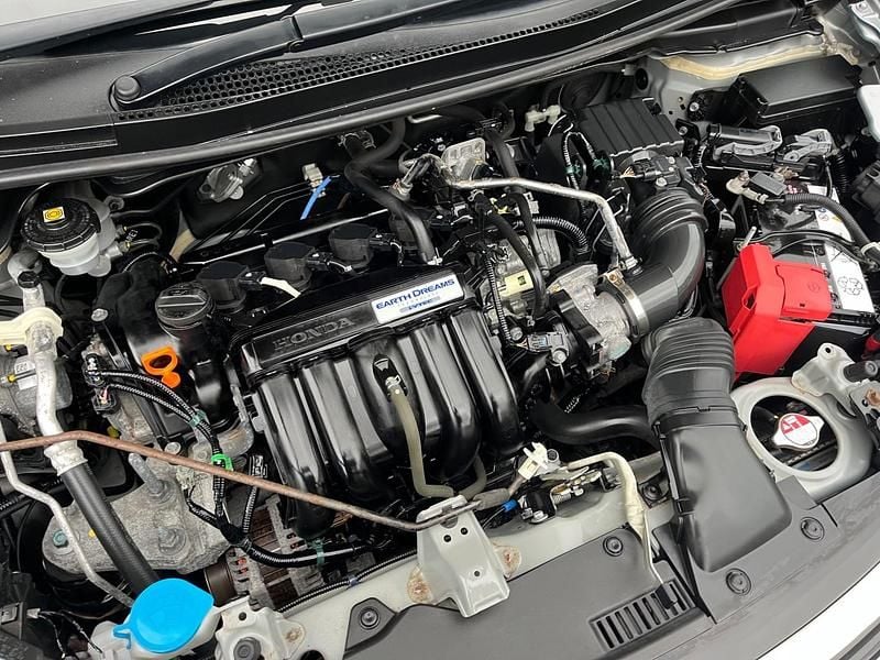 Begagnad Honda Jazz S 102 HK (75 kW) 2017 Blå Halvkombi